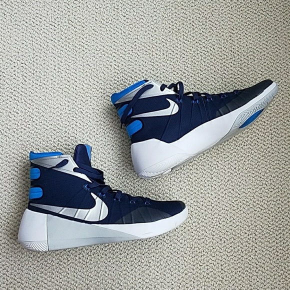 nike hyperdunk 2015